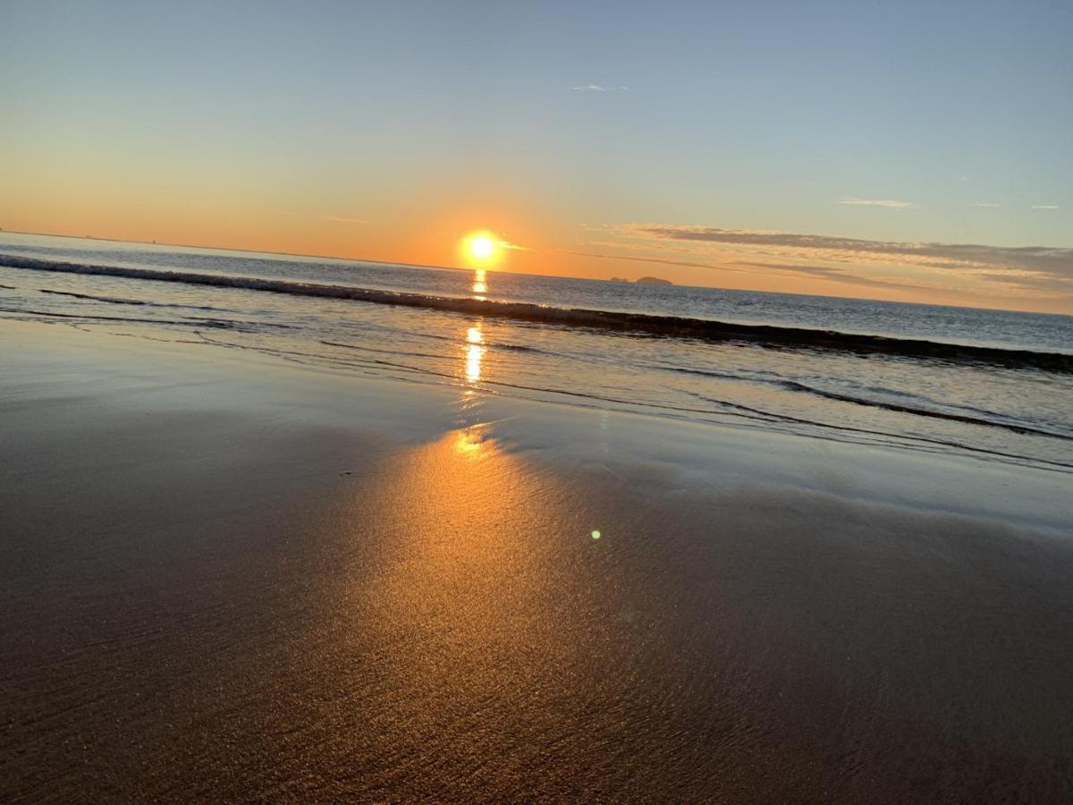 Sandpiper Motel Grasstree Beach Bagian luar foto